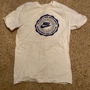 Nike Boys shirt sz S